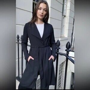 Aritzia Babaton Quincey Flowy Belted Blazer Jacket NWT Black Size Large